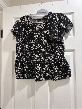 Who What Wear Women’s Size Large Peplum Cow Print Black and Cream Blouse Linen